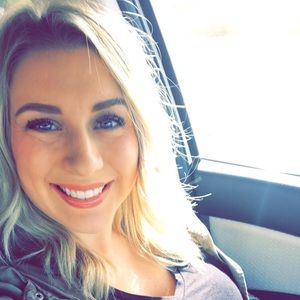 Meet your Posher, Holly